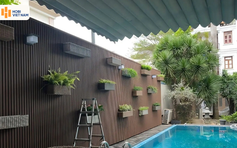 Tấm ốp lam sóng gỗ nhựa Glotex ốp hàng rào