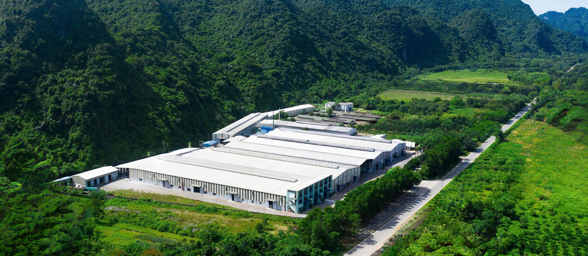 Nhà máy hobi việt nam