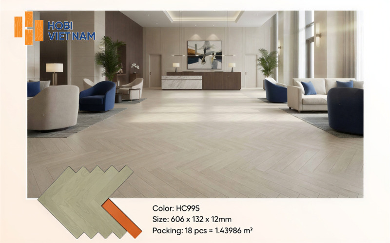 Sảnh khách sạn nổi bật với sàn gỗ Hobi CARB lót xương cá, toát lên vẻ sang trọng