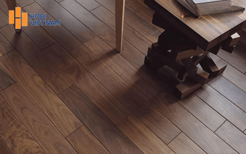 Sàn gỗ tự nhiên giữ nguyên vẻ đẹp và đặc tính tự nhiên của gỗ