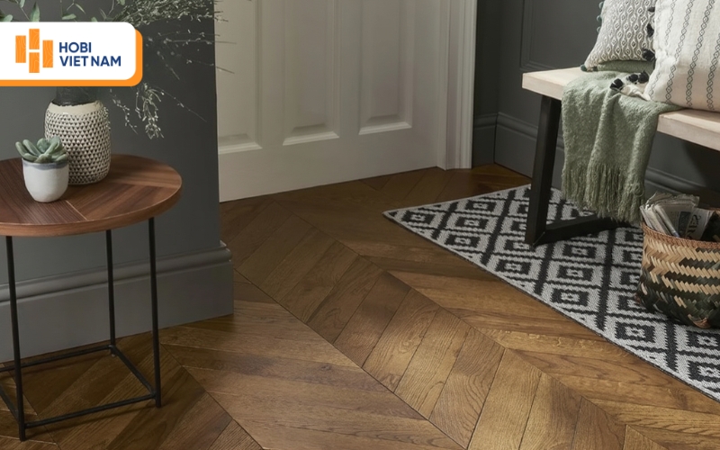 Sàn gỗ xương cá thường có độ dày 12mm nhằm đảm bảo độ chắc chắn, chịu lực tốt