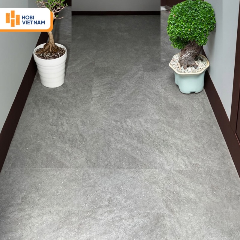 Sàn nhựa giả đá màu xám đậm vân đá phiến