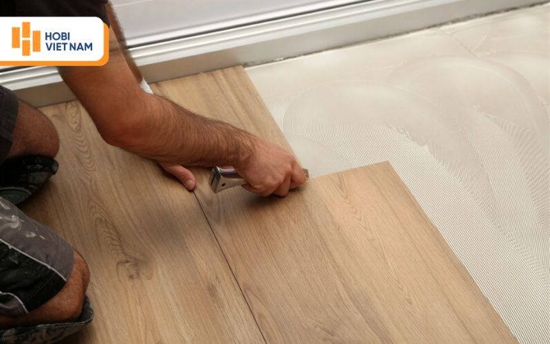 Bí quyết bảo quản sàn nhựa hèm khóa luôn bền màu như mới