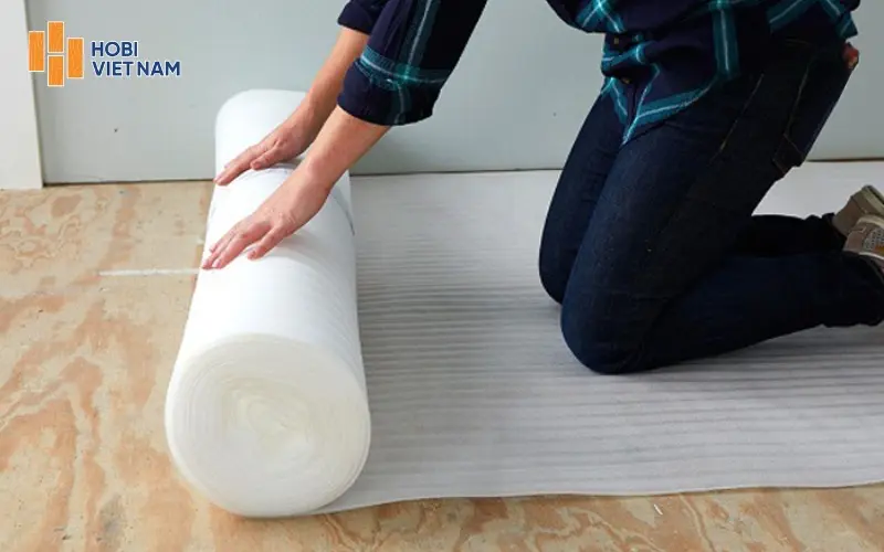 Trải lớp foam lót sàn chuyên dụng