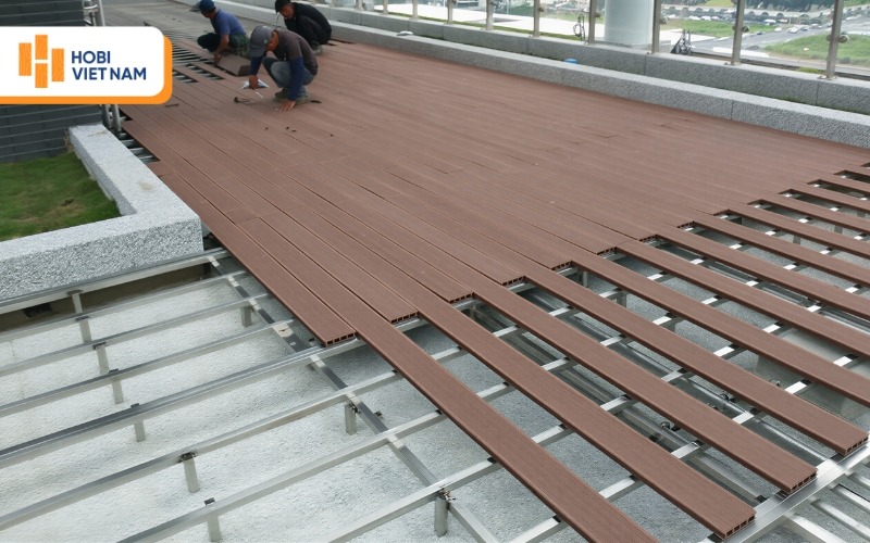 Lựa chọn thời điểm thời tiết khô ráo để đảm bảo chất lượng thi công