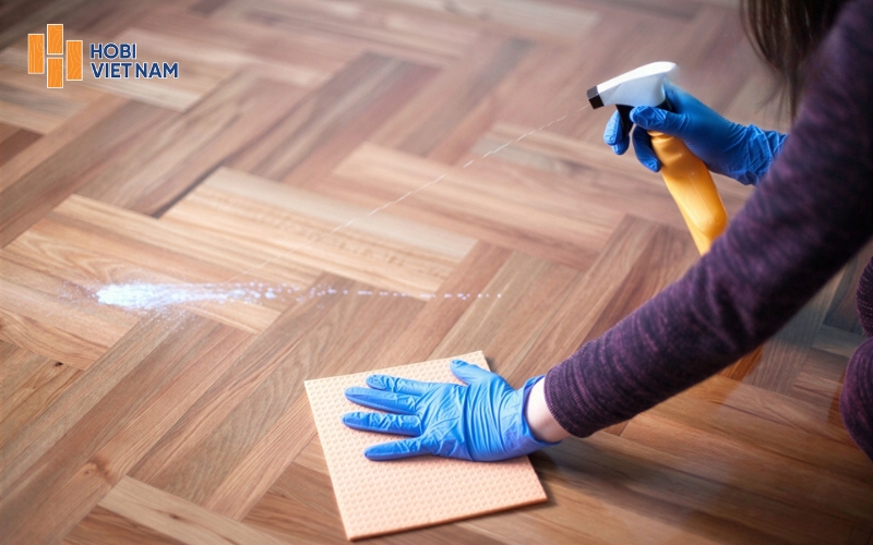 Xử lý vết ố do đọng nước lâu ngày trên sàn gỗ