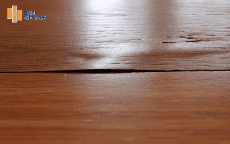 Lát sàn gỗ trong phòng ngủ kém chất lượng nhanh bị hư hỏng
