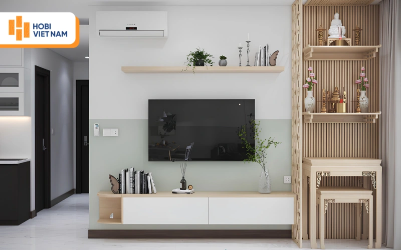 Vách nan gỗ nhỏ ngăn bàn thờ chung cư cạnh kệ tivi