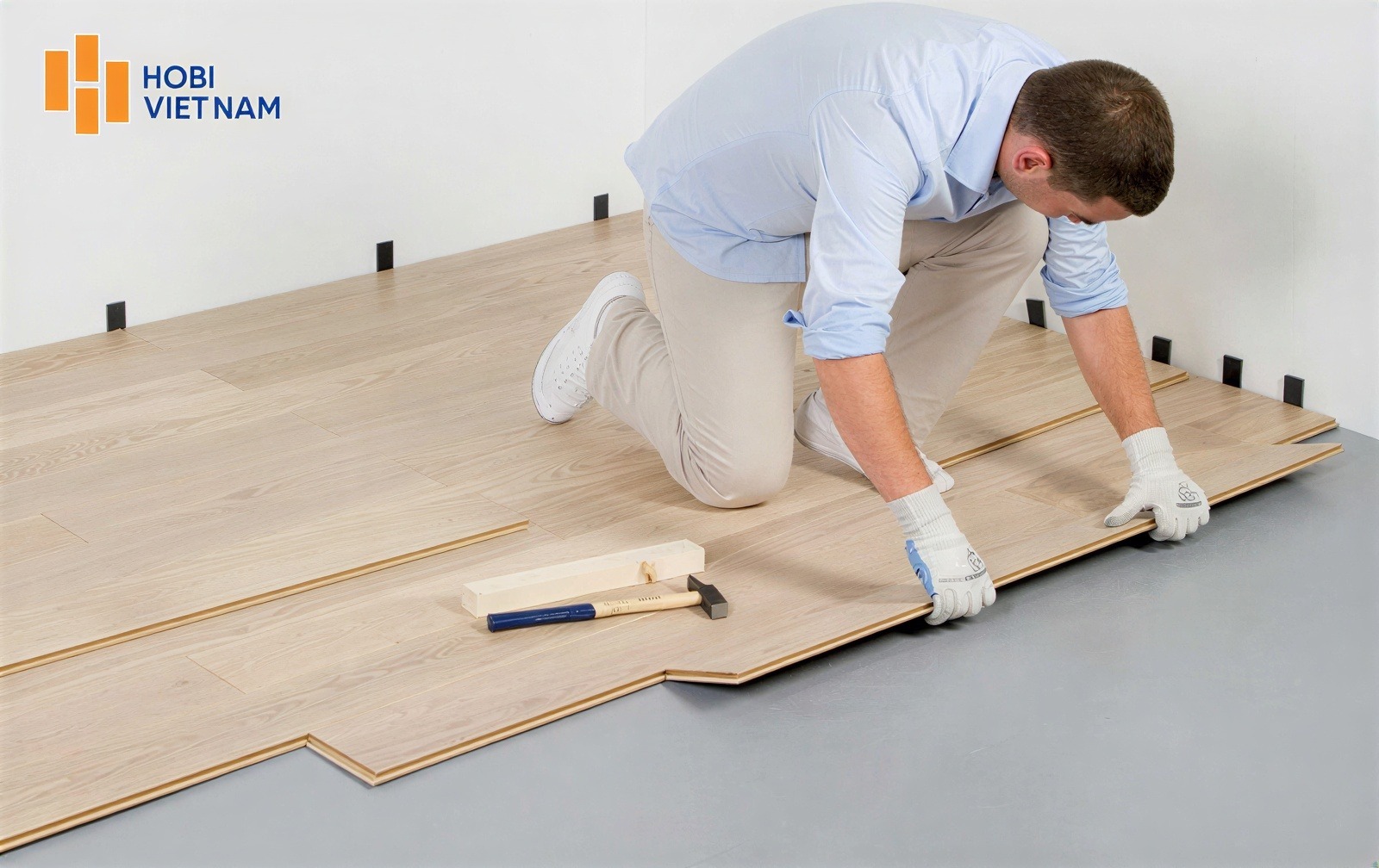 Quý khách cần tuân thủ các bước thi công lót sàn gỗ theo đúng kỹ thuật