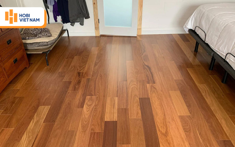 Sàn gỗ teak ghép thanh màu vàng nâu