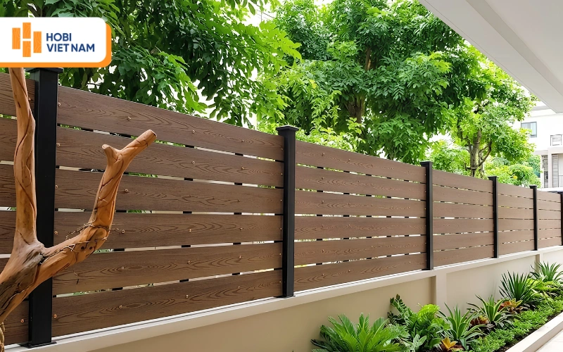 Hàng rào gỗ nhựa cho biệt thự