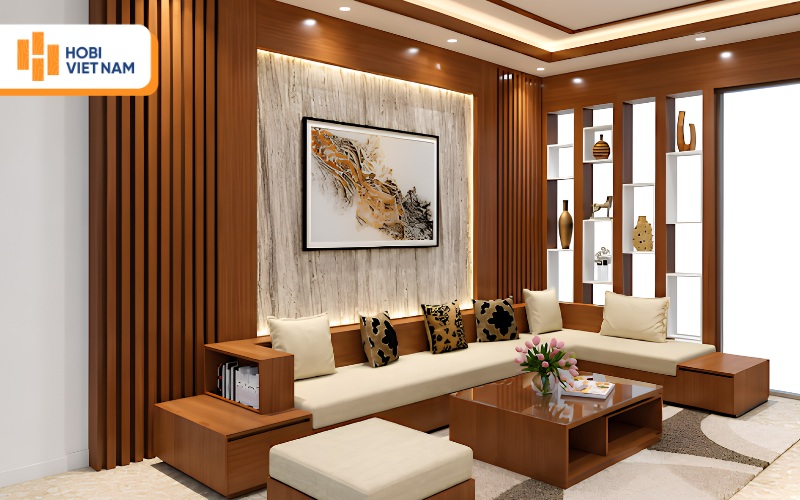 Phòng khách sang trọng với sofa da nâu và vách gỗ óc chó ấm cúng