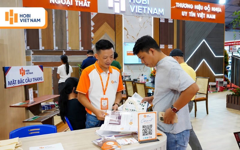 Hobi Việt Nam tư vấn tấm nhựa ốp tường bếp phù hợp từng công trình