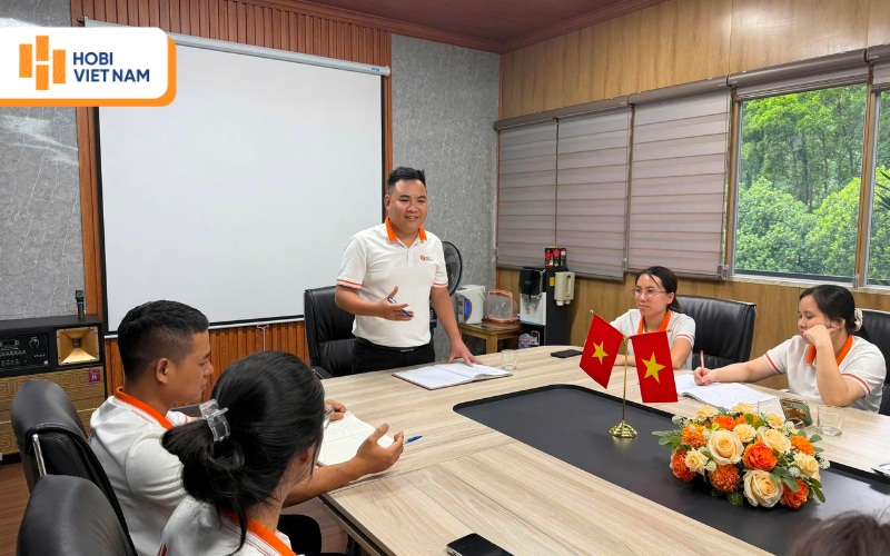Anh Đồng Ngọc Cường có 9 năm làm việc trong lĩnh vực kỹ thuật và sản xuất vật liệu hoàn thiện