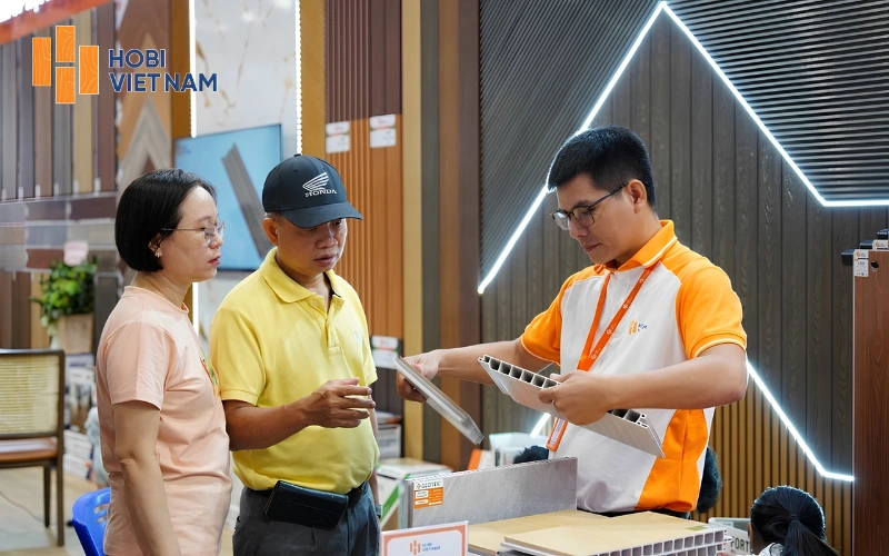 Đội ngũ nhân viên tư vấn tận tâm tại Hobi Việt Nam