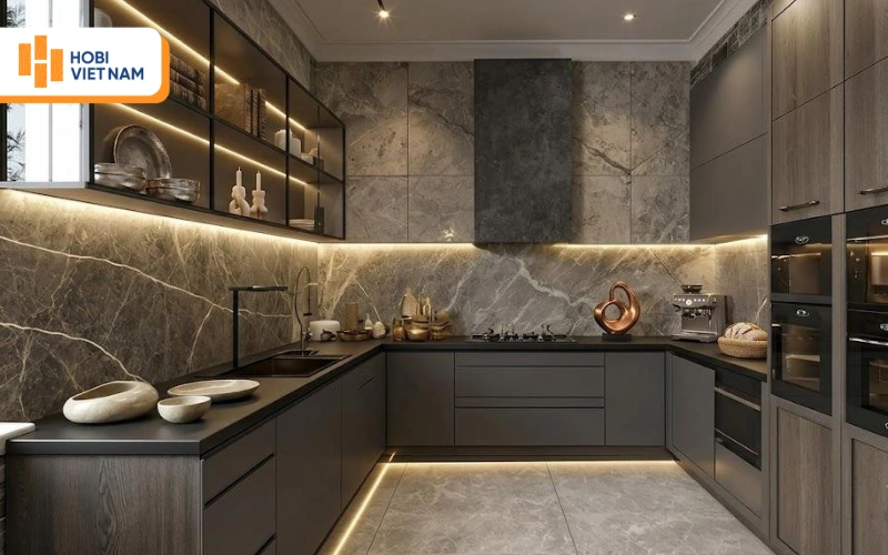 Mẫu bếp chữ U tông xám đen cao cấp kết hợp đá cẩm thạch và đèn LED sang trọng 