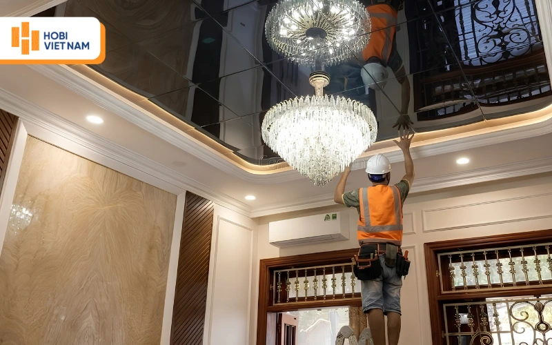 Thi công tấm ốp tráng gương đúng kỹ thuật để bảo vệ bề mặt tối ưu